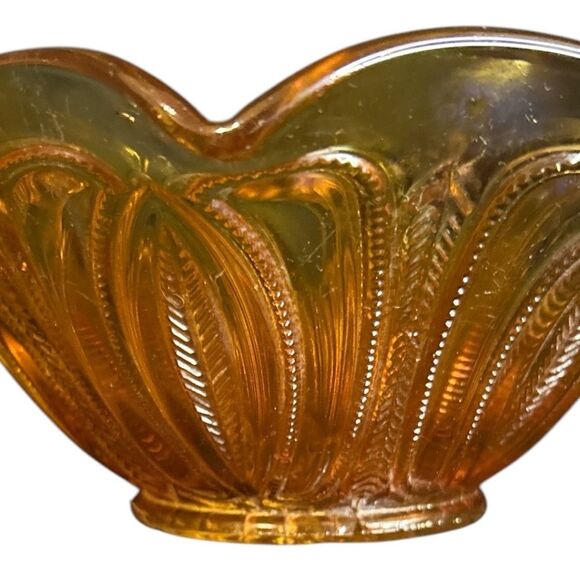 Vintage 70s Amber/Marigold Carnival Glass Bowl w Herringbone Ruffled Edge - Picture 2 of 11